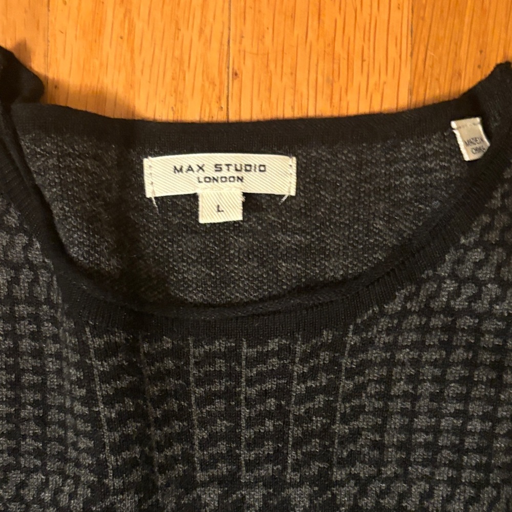 Max Studio Black Print Sweater - Picture 2 of 6
